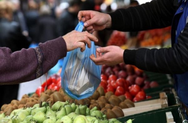 Ημαθία: Η λαϊκή αγορά ξεκινάει ντελίβερι μέσω διαδικτύου