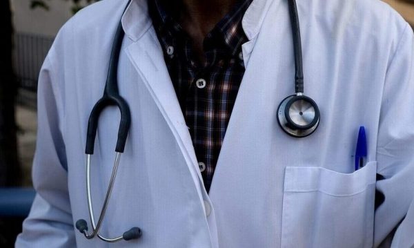 Γεωργιάδης: «Η μεγαλύτερη μεταρρύθμιση εδώ και 40 χρόνια» το ιδιωτικό έργο των γιατρών του ΕΣΥ