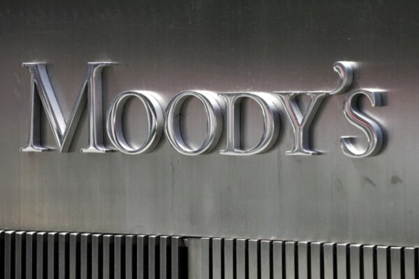 Moody’s: Αναβάθμισε σε θετικό το outlook της ελληνικής οικονομίας