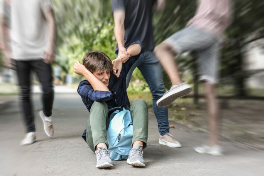 Λαύριο: Άγρια συμπλοκή μεταξύ μαθητών