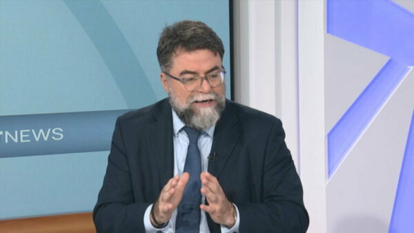 Οικονόμου: Έως το 2026 περίπου 1.400 κάμερες θα καταγράφουν τις παραβάσεις στα φανάρια