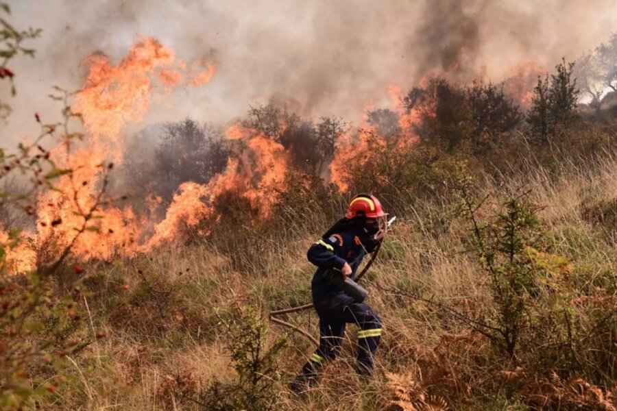 Απαγόρευση καύσης σε όλη τη χώρα λόγω επικίνδυνων καιρικών συνθηκών