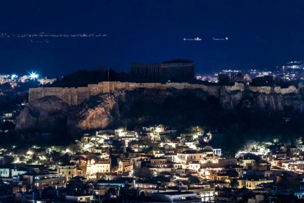 «Ώρα της Γης»: Ο πλανήτης έκλεισε για μια ώρα τα φώτα για καλό σκοπό